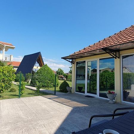 Cozzy Apartment Near The Aiport Podgorica Eksteriør bilde
