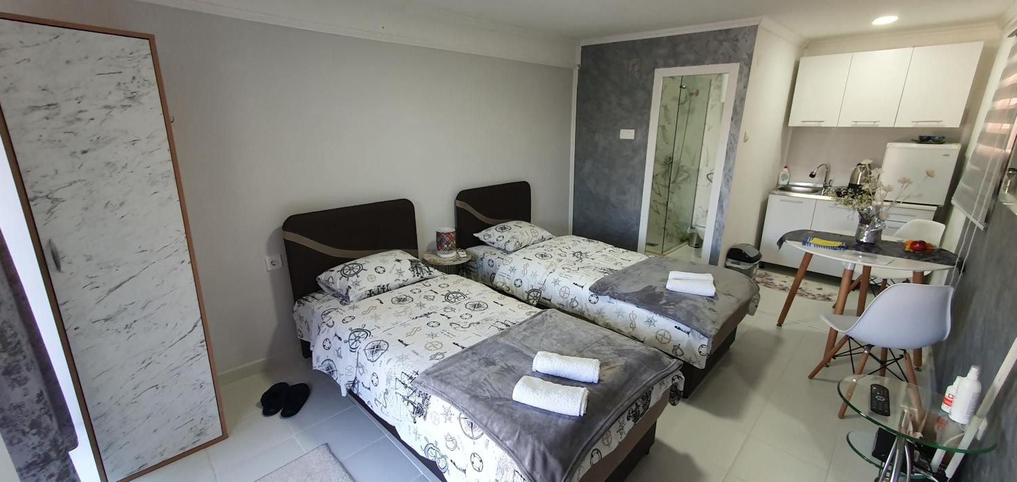 Cozzy Apartment Near The Aiport Podgorica Eksteriør bilde